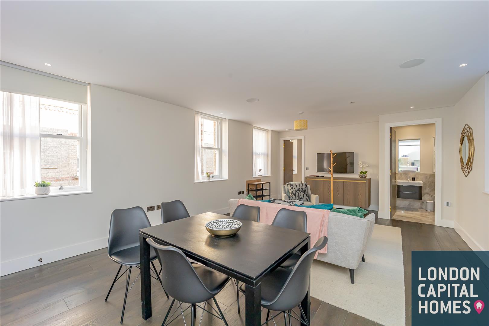 2 bed property in Pink Mews, 1-6 the Dyers Building, London